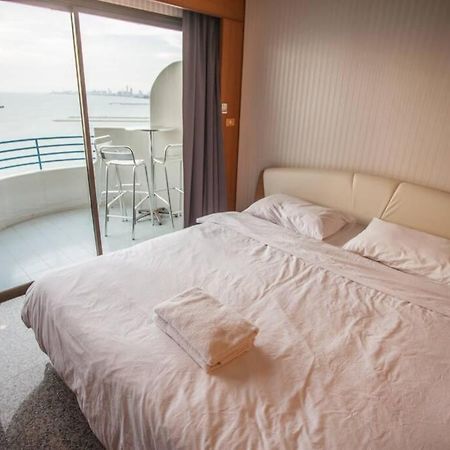 Pattaya Seaside Balcony/Beach Front/4 Peoples Praia de Jomtien Exterior foto